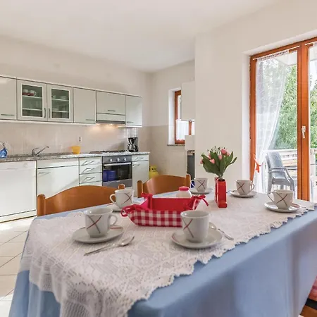 Holiday home 6 Bedroom In