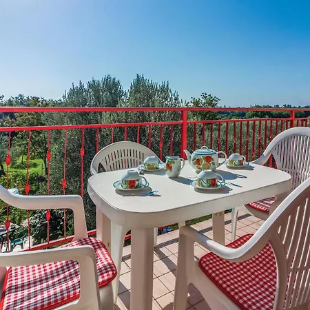 6 Bedroom In בית נופש Segotici