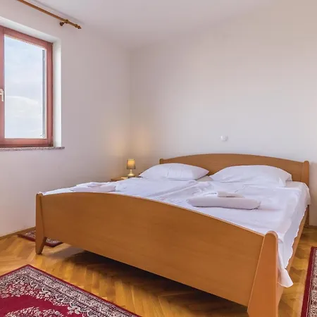 6 Bedroom In Holiday home Segotici